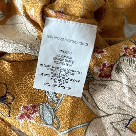 O’Neill Printed Tie Front Romper, Small, NWOT - Picture 8 of 8